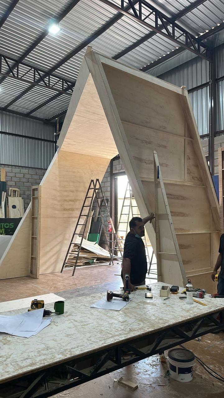 A-frame structure in plywood at the workshop